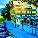 Liebesnesterl Bergwirt - Boutique ホテル ケーフラッハ
