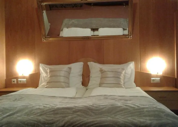 Hotel Liebesnesterl Bergwirt - Boutique